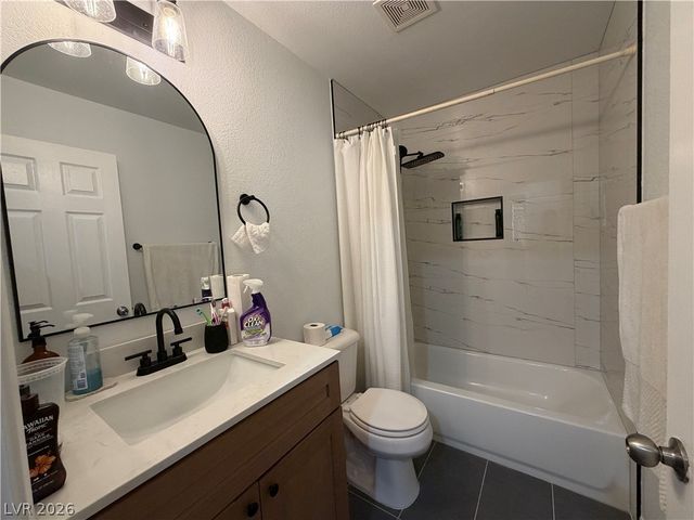 8166 Royal Lilly Court, Las Vegas, NV 89139