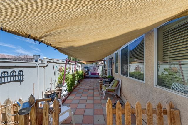 8166 Royal Lilly Court, Las Vegas, NV 89139