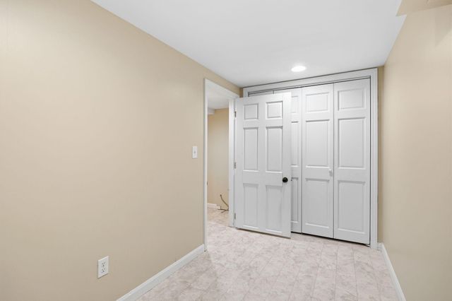 749 Cottage Avenue W, Saint Paul, MN 55117