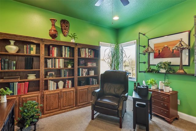 16223 Tanglewood Drive, Urbandale, IA 50323