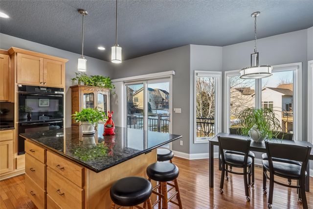 16223 Tanglewood Drive, Urbandale, IA 50323