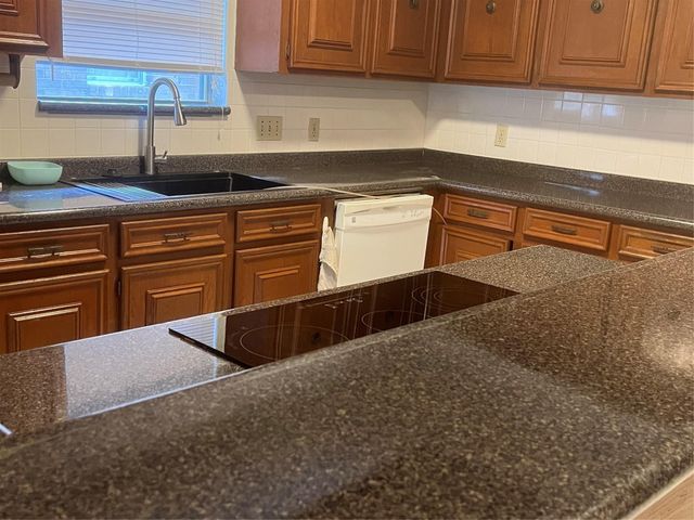 16454 Hickory Knoll Drive, Houston, TX 77059