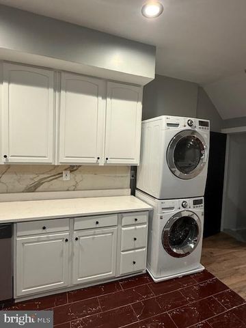 710 N LUZERNE AVE N, Baltimore, MD 21205