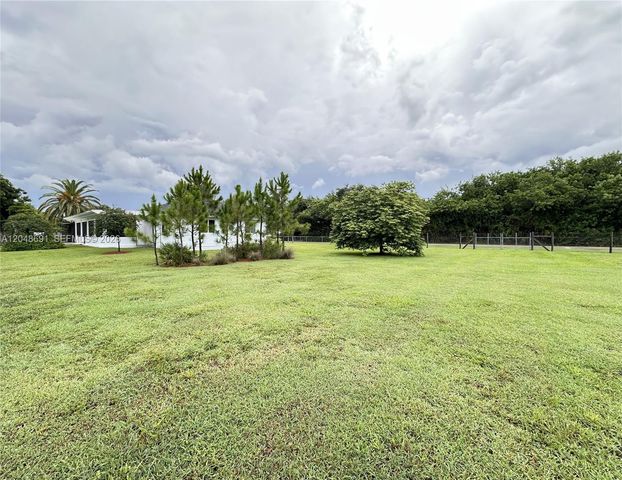 19724 SW 243rd Terrace, Homestead, FL 33031