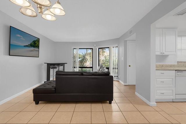 2604 LEMON TREE LANE C, Orlando, FL 32839