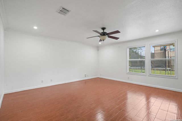 5806 VALPARAISO WAY, San Antonio, TX 78249