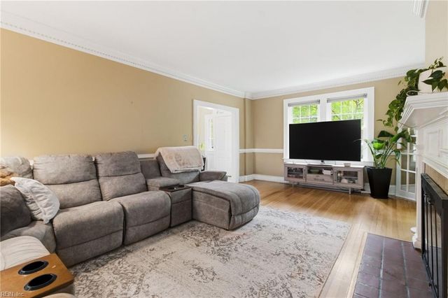 5803 Upper Brandon PL, Norfolk, VA 23508