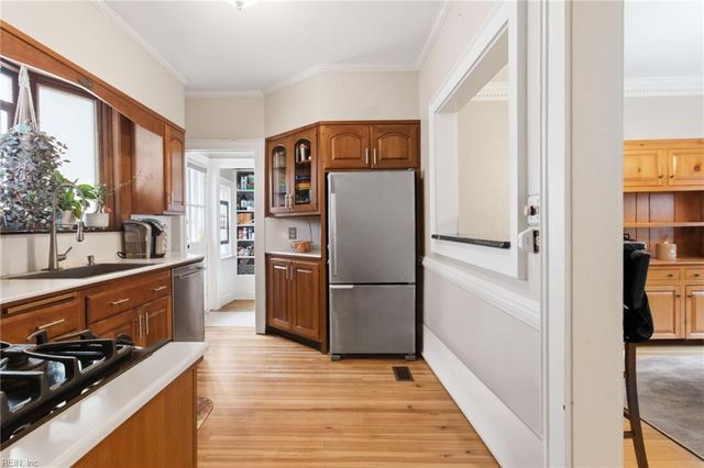 5803 Upper Brandon PL, Norfolk, VA 23508