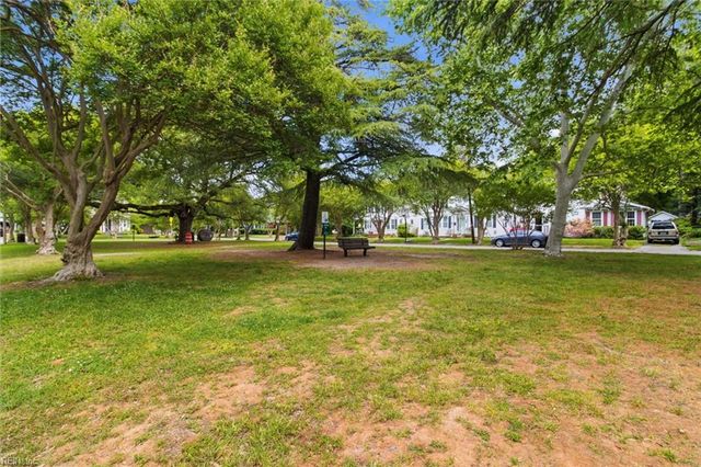 5803 Upper Brandon PL, Norfolk, VA 23508
