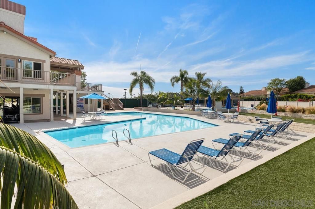 Image 29 of property listing at 1665 Caminito Aliviado, La Jolla, CA 92037