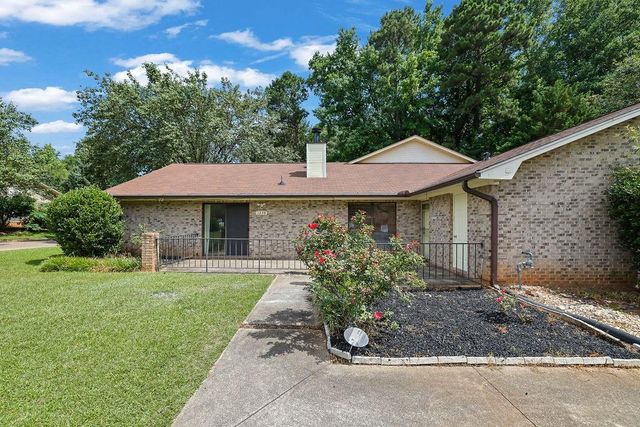 1238 Shannon Way SW, Marietta, GA 30008