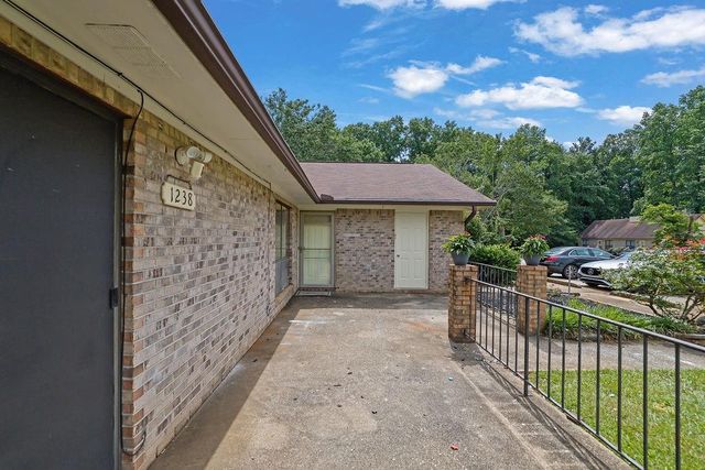 1238 Shannon Way SW, Marietta, GA 30008