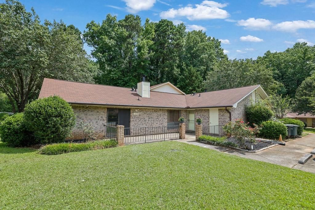 1238 Shannon Way SW, Marietta, GA 30008