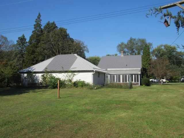 1346 E Caro Road, Caro, MI 48723