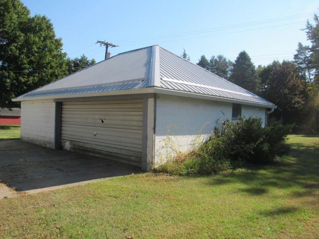 1346 E Caro Road, Caro, MI 48723