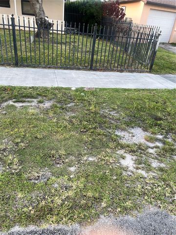 9945 SW 164th Ter 1, Miami, FL 33157
