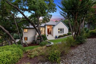106 Nakoma DR, Lakeway, TX 78734