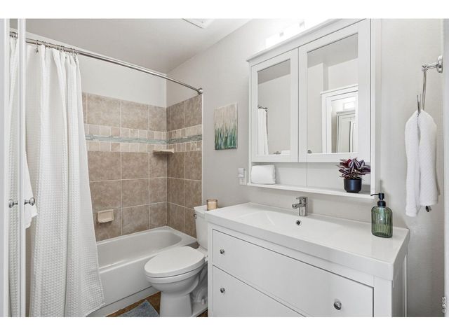 3296 Cripple Creek Trl, Boulder, CO 80305