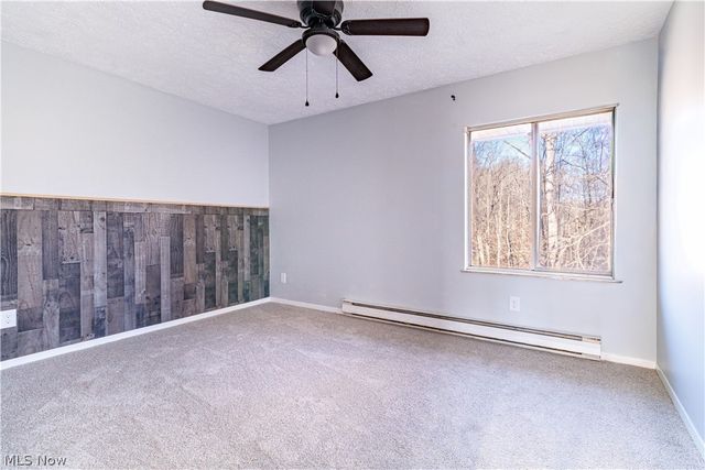 5814 Laura Avenue, Homeworth, OH 44634