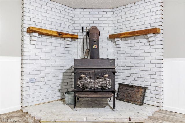 5814 Laura Avenue, Homeworth, OH 44634