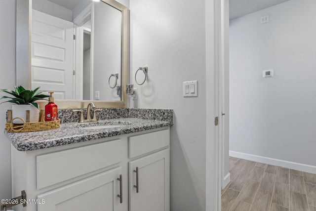 374 Barred Rock Court, Las Cruces, NM 88005