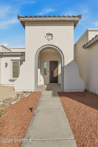 374 Barred Rock Court, Las Cruces, NM 88005