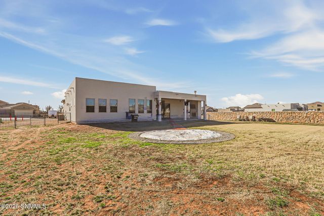 374 Barred Rock Court, Las Cruces, NM 88005