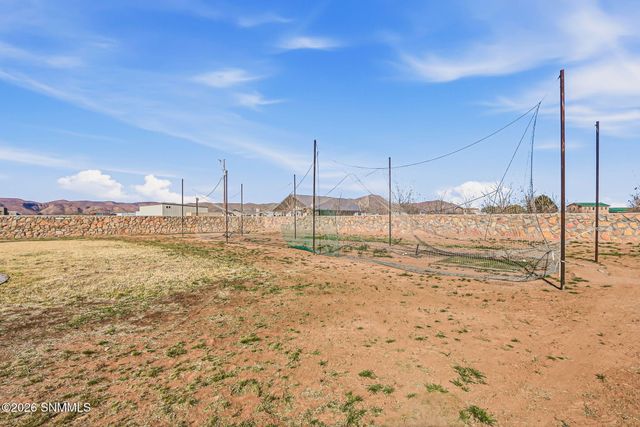 374 Barred Rock Court, Las Cruces, NM 88005