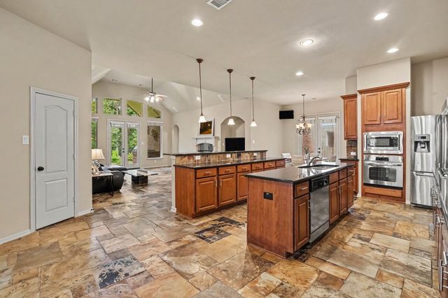 62 Sandwell Place, Spring, TX 77389
