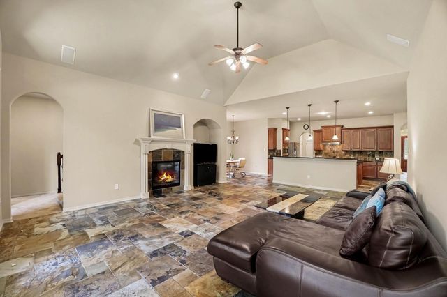 62 Sandwell Place, Spring, TX 77389