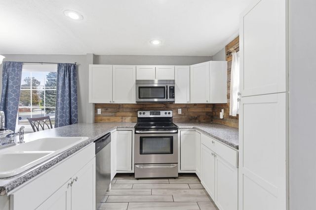 636 W Scott Street, Springfield, MO 65802