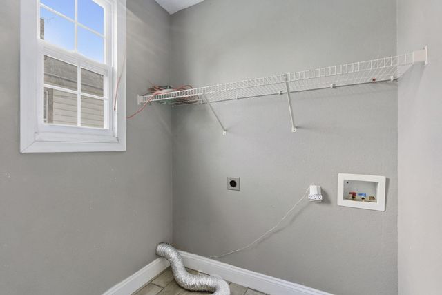 636 W Scott Street, Springfield, MO 65802