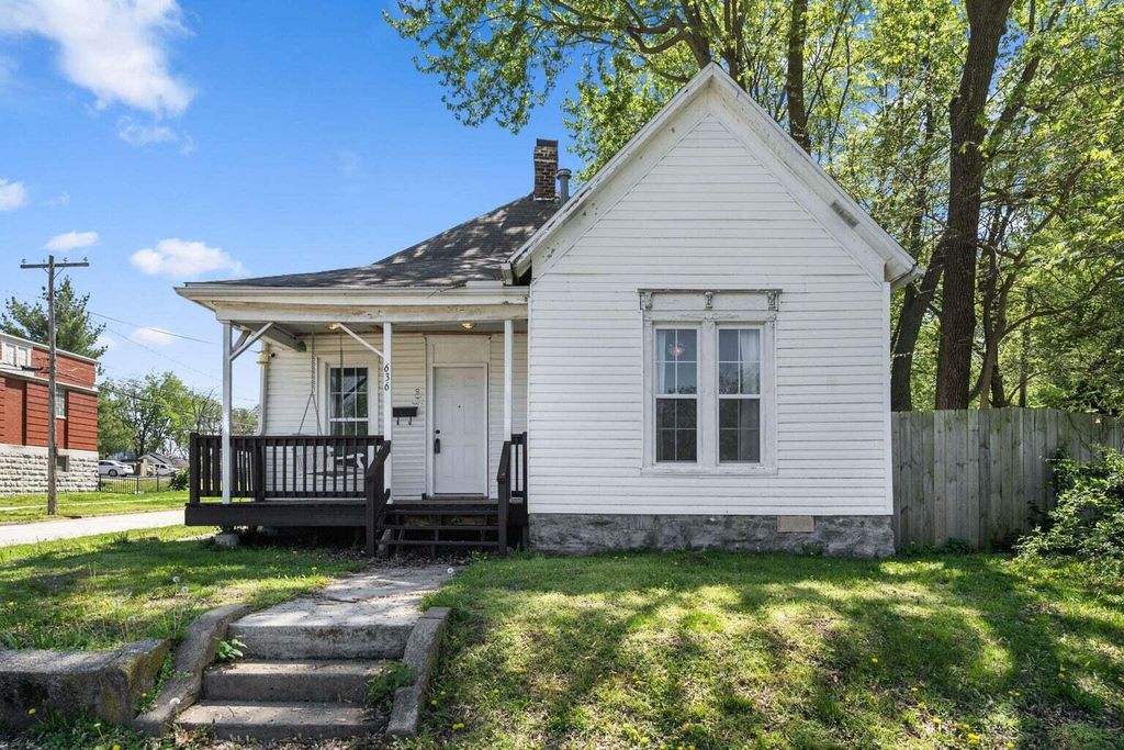 636 W Scott Street, Springfield, MO 65802