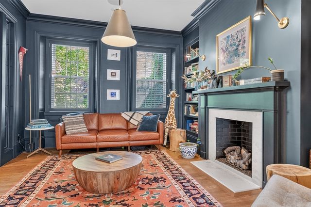 54 Pinckney St, Boston, MA 02114