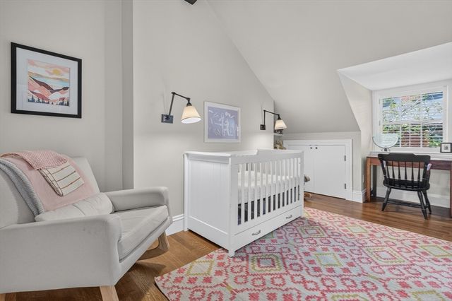 54 Pinckney St, Boston, MA 02114