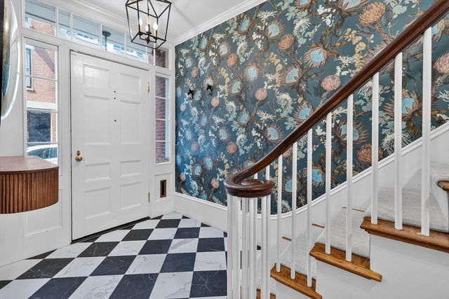 54 Pinckney St, Boston, MA 02114