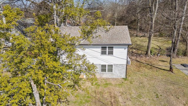 860 Berry Street NE, Cleveland, TN 37311