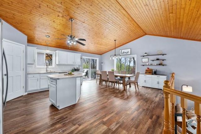 1652 950th Street, Eau Claire, WI 54701