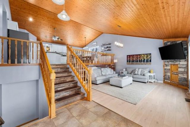 1652 950th Street, Eau Claire, WI 54701