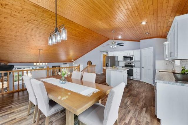 1652 950th Street, Eau Claire, WI 54701