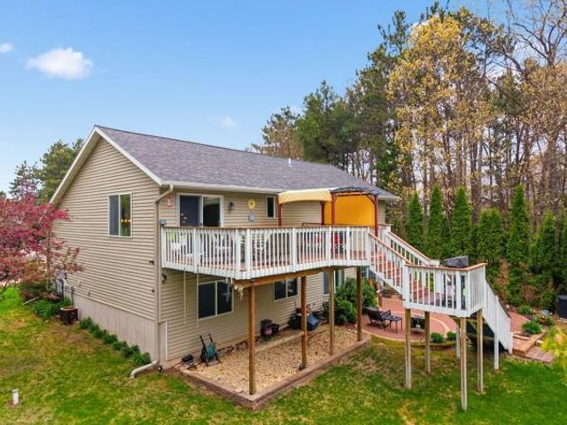1652 950th Street, Eau Claire, WI 54701