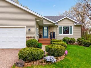 1652 950th Street, Eau Claire, WI 54701