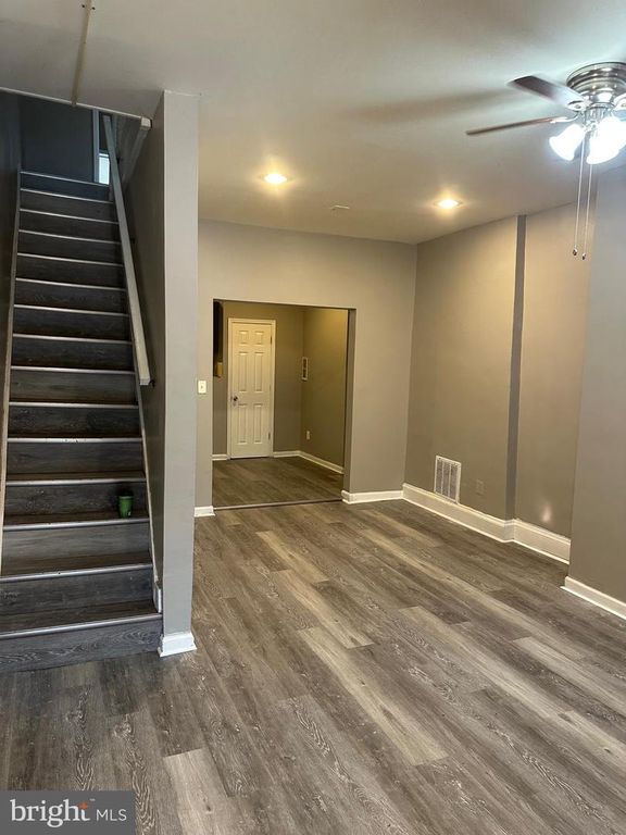 Image 2 of property listing at 3021 GRAYSON ST, Baltimore, MD 21216