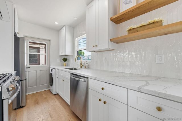 614 4th Street, Coronado, CA 92118