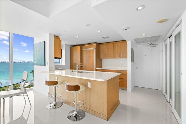 10275 Collins Ave 509, Bal Harbour, FL 33154
