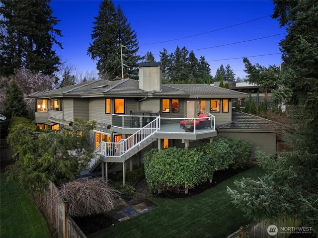 10535 NE 53rd Street, Kirkland, WA 98033