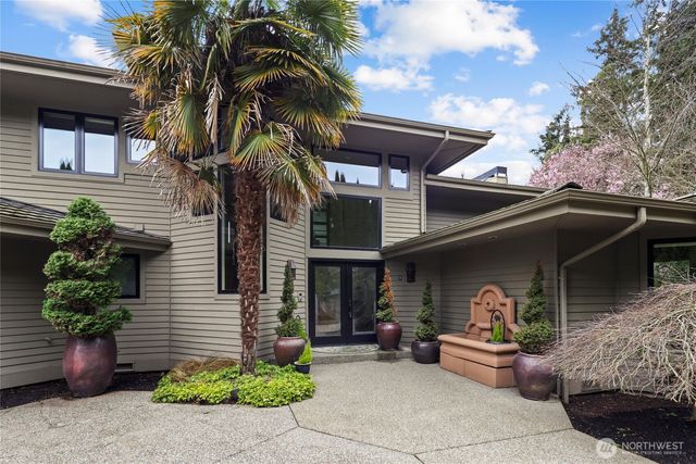 10535 NE 53rd Street, Kirkland, WA 98033