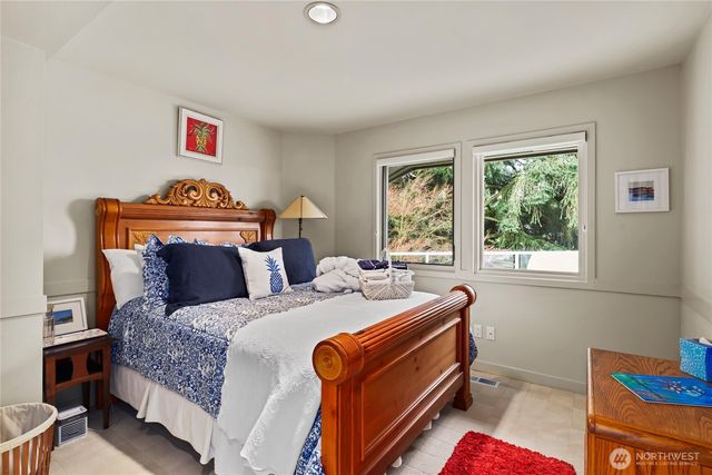 10535 NE 53rd Street, Kirkland, WA 98033