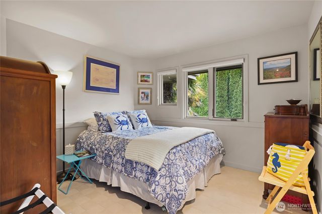 10535 NE 53rd Street, Kirkland, WA 98033