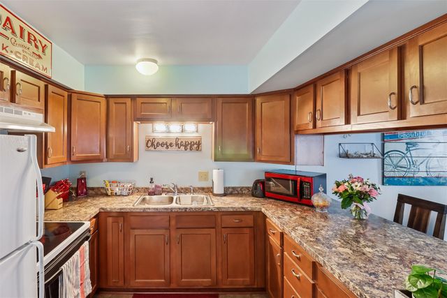 706 N Howard Street, Indianola, IA 50125